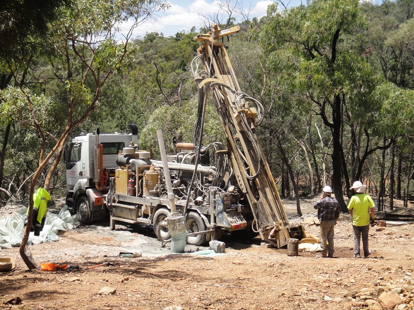 Kidman Resources maiden aircore drilling program at Blind Calf Copper Project NSW December 2010.